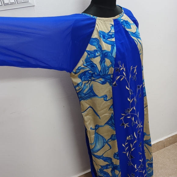 New long blue kurti - Picture 4 of 11